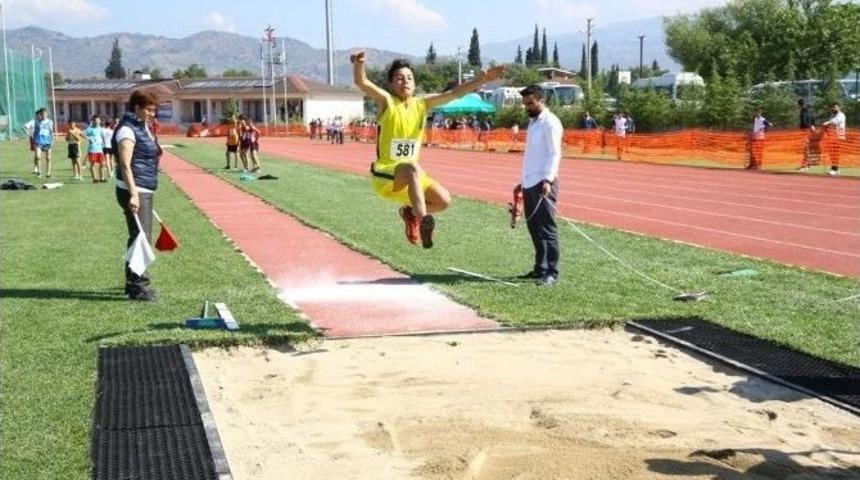Taf Turkcell K&uuml;&ccedil;&uuml;kler Atletizm Festivalinde Finalistler Belli Oldu