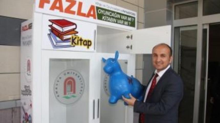 Amasya &Uuml;niversitesi&rsquo;nden Oyuncak Ve Kitap Kampanyası