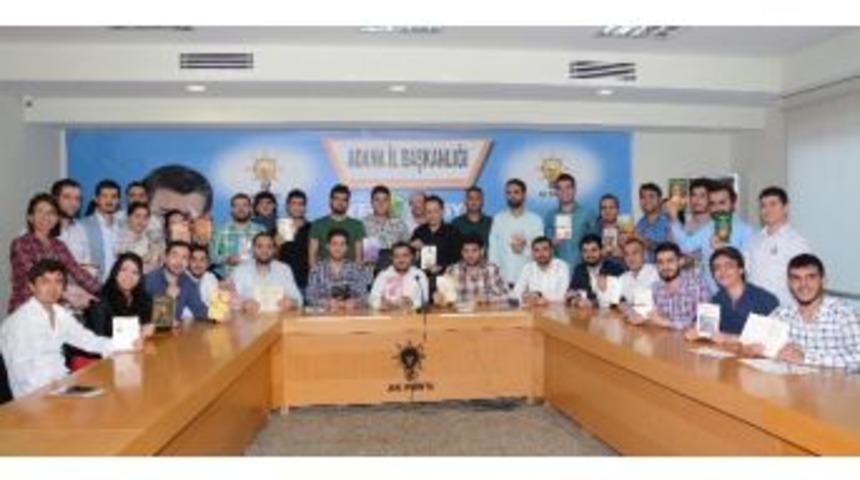 Ak Parti&rsquo;li Gen&ccedil;lerden Kitap Değiştirme Kampanyası