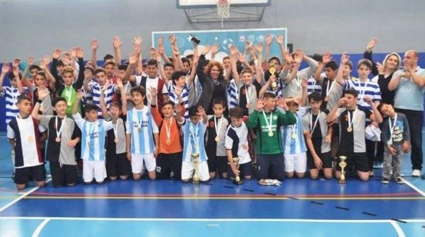 Spor Şenlikleri&rsquo;nde Futsal Heyecanı