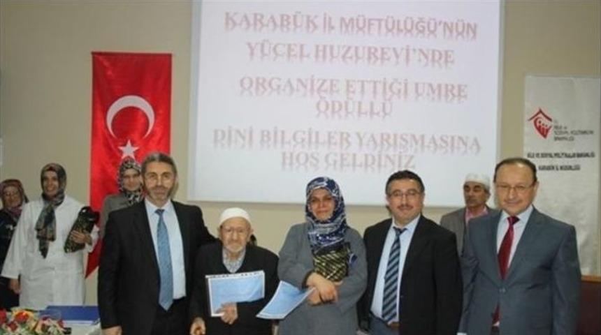 Huzurevinde Umre &Ouml;d&uuml;ll&uuml; Yarışma Yapıldı