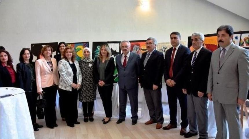 Kocasinan Belediyesi Sosyal Ve K&uuml;lt&uuml;rel &Ccedil;alışmalara Ev Sahipliği Yapıyor