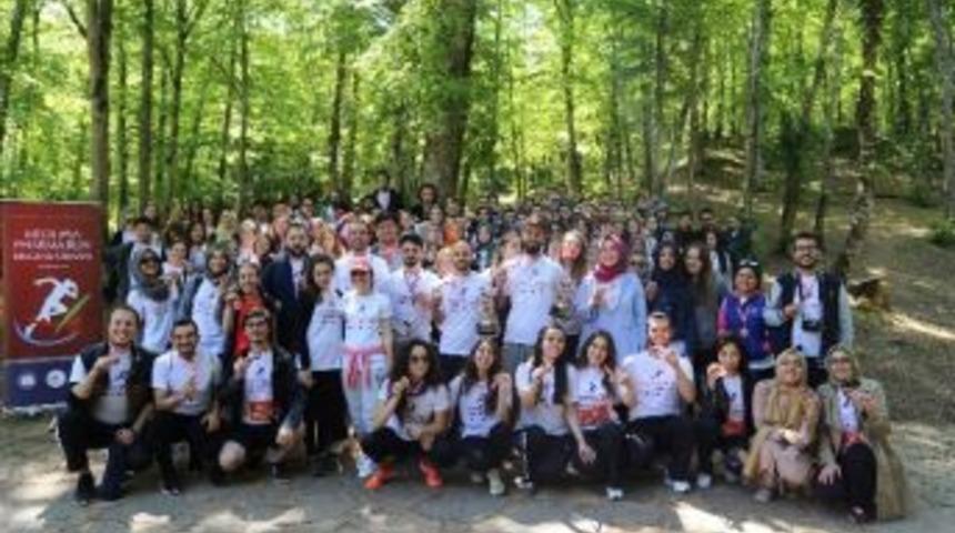 Eczacı Ve Eczacılık Fakültesi Öğrencileri, Spor Eczacılığına Dikkat Çekti