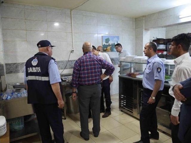 Haliliye Belediyesi, Gıda Denetimlerini S&uuml;rd&uuml;r&uuml;yor 1