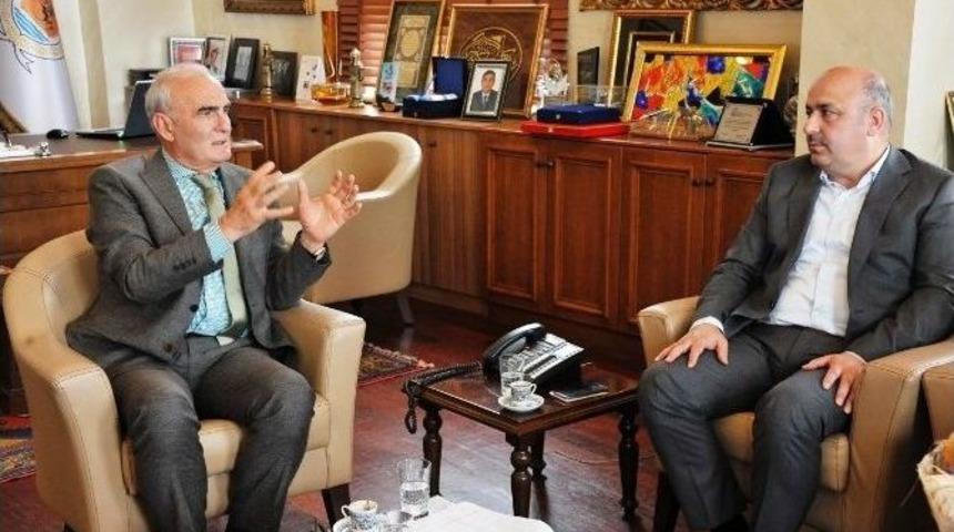 Halk Sağlığı M&uuml;d&uuml;r&uuml; Kasapoğlu&rsquo;ndan Başkan Yılmaz&rsquo;a Ziyaret