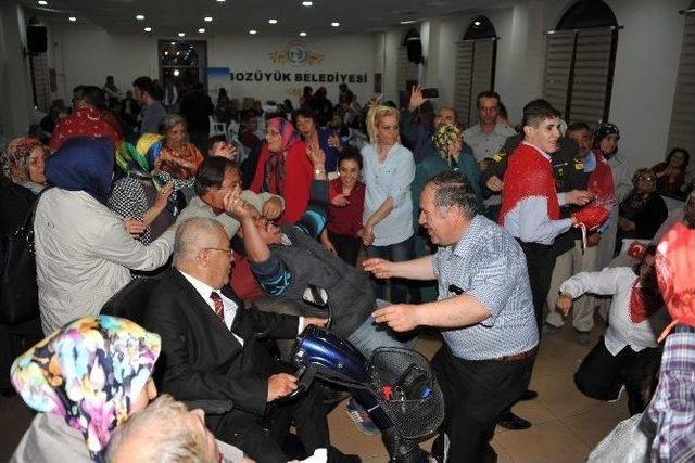 Kına Yakıp Bir G&uuml;nl&uuml;ğ&uuml;ne De Olsa Asker Oldular 3