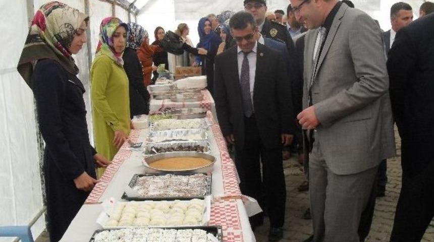 Kovancılar&rsquo;da &lsquo;hayır Kermesi&rsquo; A&ccedil;ıldı