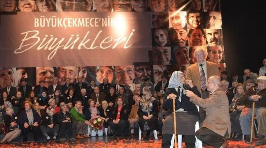 B&uuml;y&uuml;k&ccedil;ekmece&rsquo;nin B&uuml;y&uuml;kleri İkinci Kez Sergileniyor