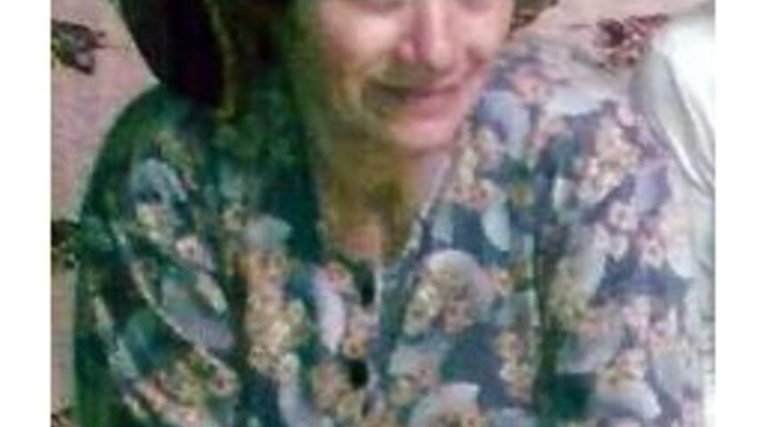 Komşusunu Bı&ccedil;aklayarak &Ouml;ld&uuml;ren Kadın, Hakim Karşısında