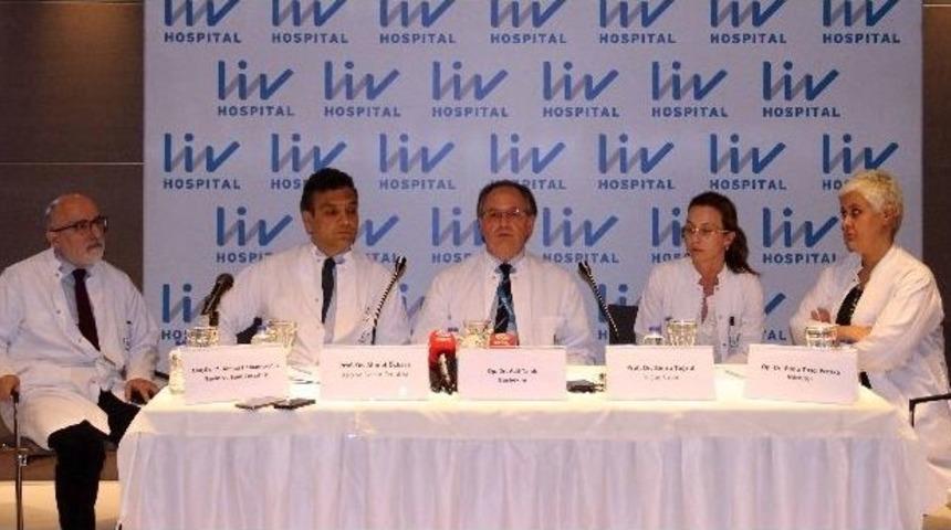 &Uuml;nl&uuml; Oyuncu Oya Aydoğan&rsquo;ın Beyninde &Ouml;dem Tespit Edildi