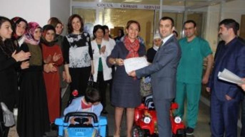 Afyonkarahisar Devlet Hastanesinde &ldquo;arabama Binerim, Ameliyata Giderim&rdquo; Projesi Hayata Ge&ccedil;ti