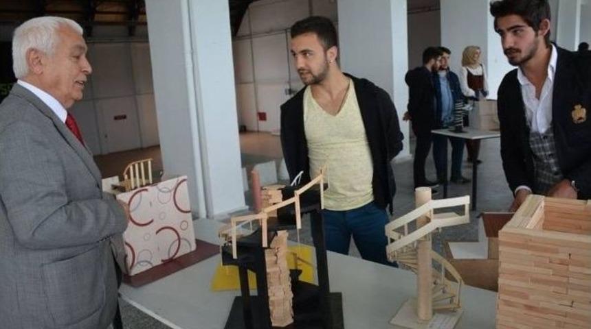 &Ouml;ğrencilerden Mimari Maket Sergisi