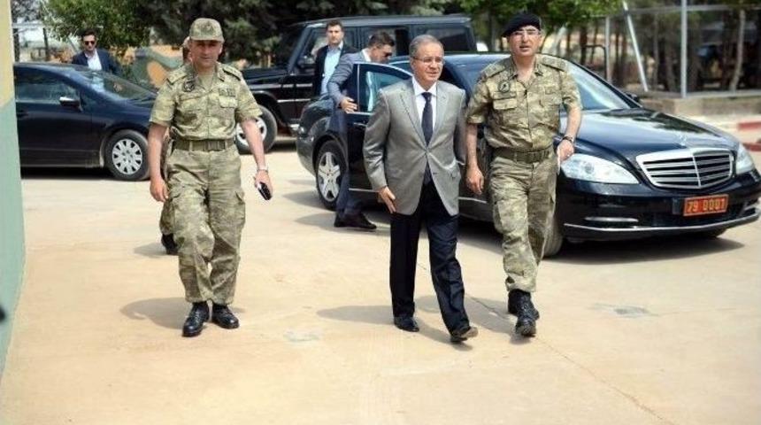 Sınır Birliklerine Moral Ziyareti