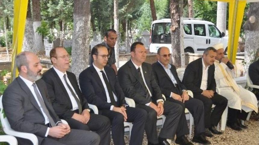 Efsane Sanayici Naci Top&ccedil;uoğlu Mezarı Başında Dualarla Anıldı