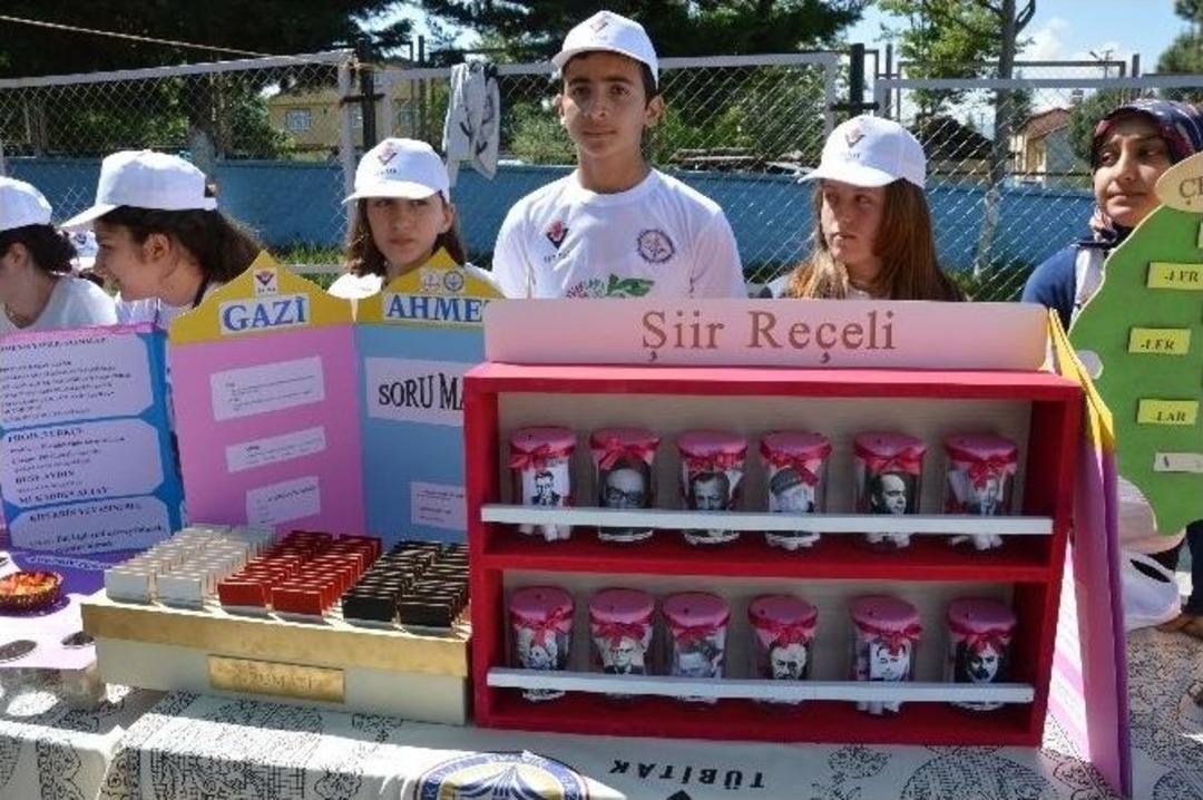 Niksar&rsquo;da K&uuml;&ccedil;&uuml;k Bilim İnsanları Projelerini Sergiledi