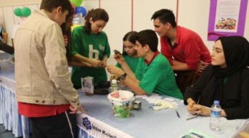 İhlas Kolejinde Bilim Şenliği Yapıldı