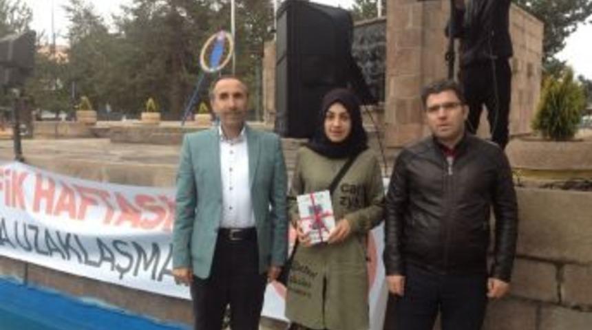 Oltu Anadolu Lisesi Kompozisyonda İl İkincisi