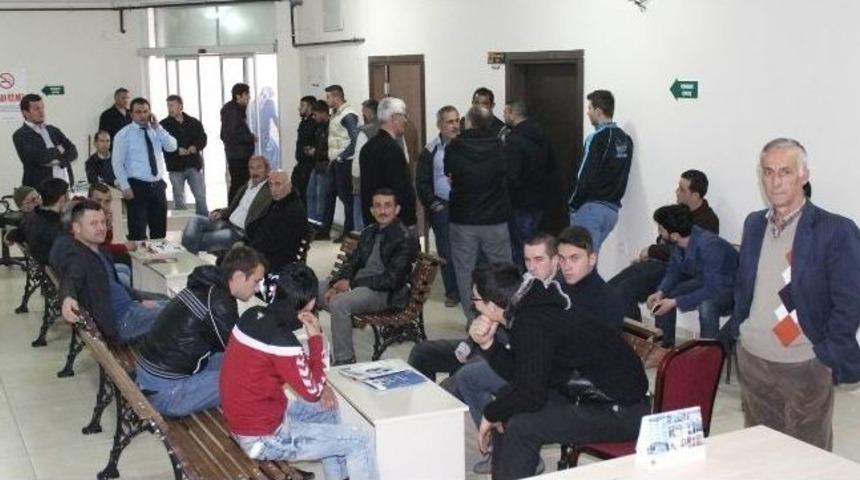 Tekkek&ouml;y Belediyesi İşsizlikle M&uuml;cadele Ediyor