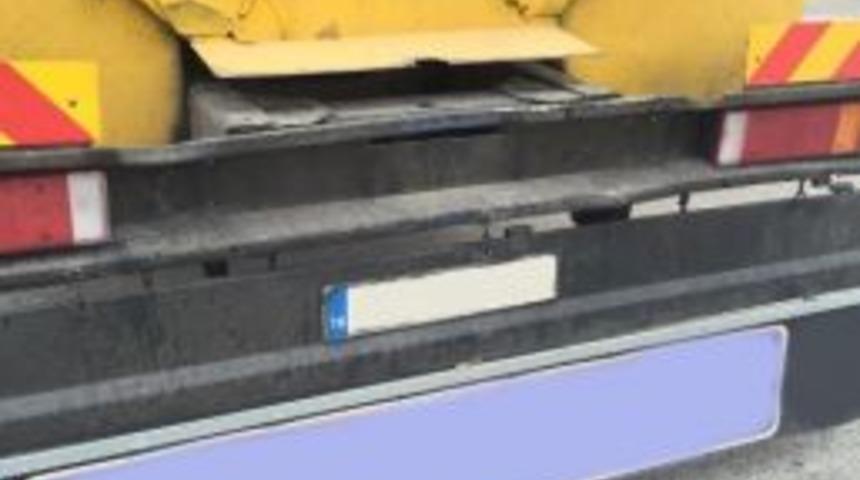 G&uuml;mr&uuml;k Ka&ccedil;ağı 53 Bin Paket Sigara Ele Ge&ccedil;irildi