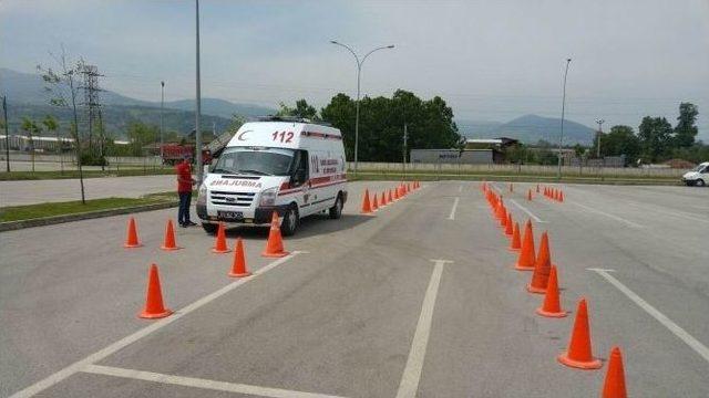 Samsun’da Ambulans Sürüş Teknikleri Eğitici Eğitimi