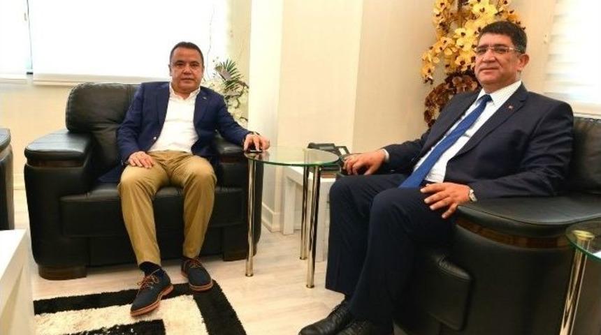 Başkan B&ouml;cek, Aesob Başkanı Dere&rsquo;yi Ziyaret Etti