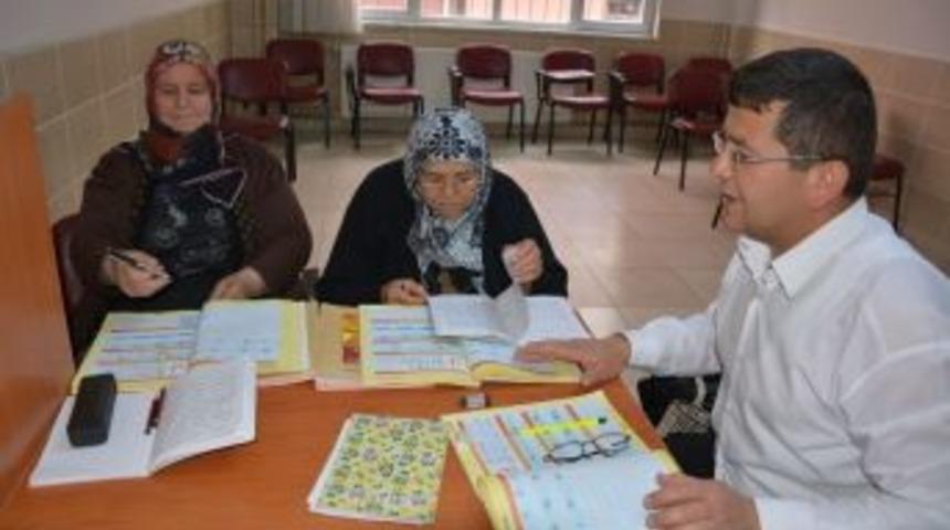 Korkuteli&rsquo;de &ldquo;okuma Yazma Bilmeyen Kalmayacak&rdquo;