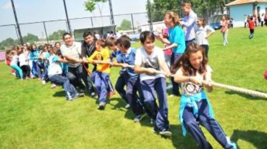 Geleneksel Oyunlar Nil&uuml;fer&rsquo;de Yaşatılıyor