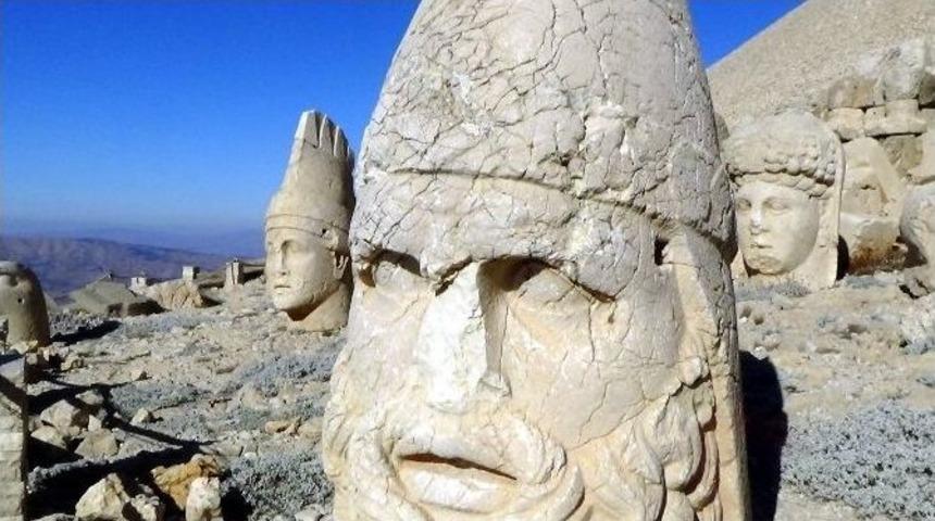 Ter&ouml;r Olayları Turizmi &rsquo;bı&ccedil;ak&rsquo; Gibi Kesti