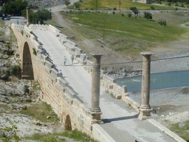 Terör Olayları Turizmi ’bıçak’ Gibi Kesti 1