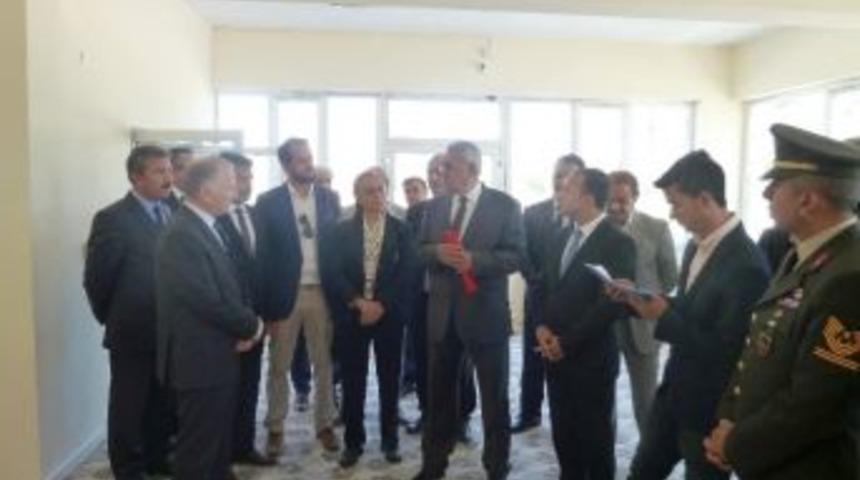 Vali Ceylan Ve Rekt&ouml;r Kılı&ccedil; Zihinsel Engelli &Ccedil;ocukları Destekleme Merkezinde İncelemelerde Bulundu