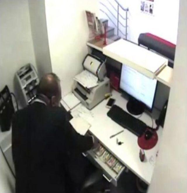 Sessiz Banka Soyguncuları Milyarları İşte Böyle Çalıyor 1