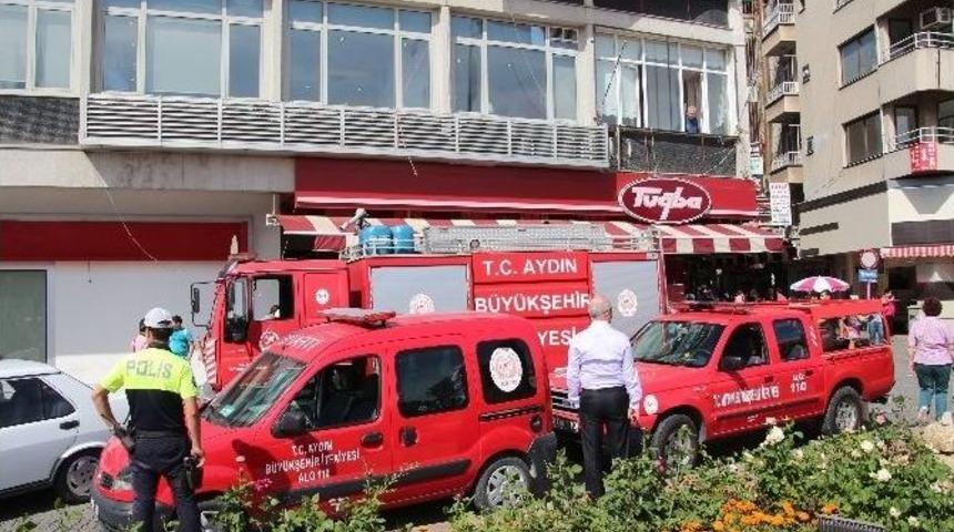 Mhp Binasındaki Asans&ouml;r Yangını Korkuttu