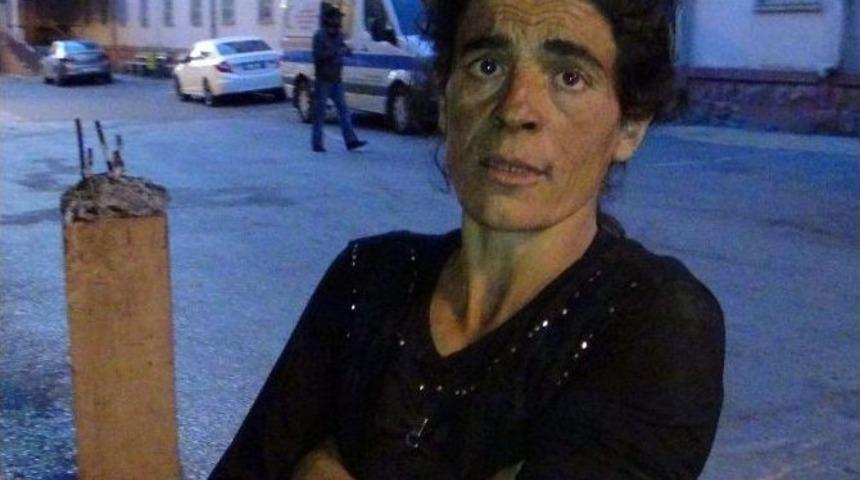 Yangında Ailesini Kaybeden Anneye Fatma Şahin Sahip &Ccedil;ıktı