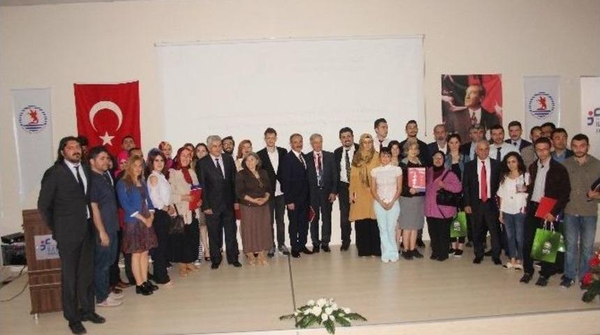Haber Ve Fotoğraf Yarışması &Ouml;d&uuml;lleri Verildi