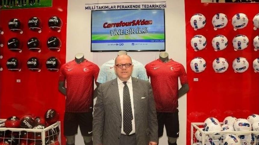 A Milli Takım&rsquo;ın İlk Mağazası &ldquo;kırmızı Beyaz&rdquo; A&ccedil;ıldı