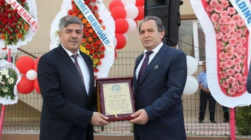 Hayırseverin Yaptırdığı Cami Ve Kur&rsquo;an Kursu Hizmete A&ccedil;ıldı