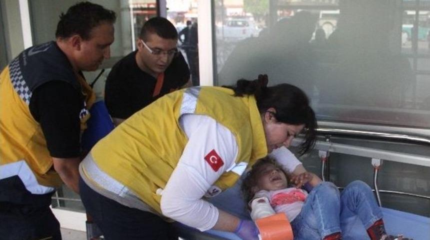 3 Yaşındaki &Ccedil;ocuğun Kolu Asans&ouml;r Boşluğuna Sıkıştı