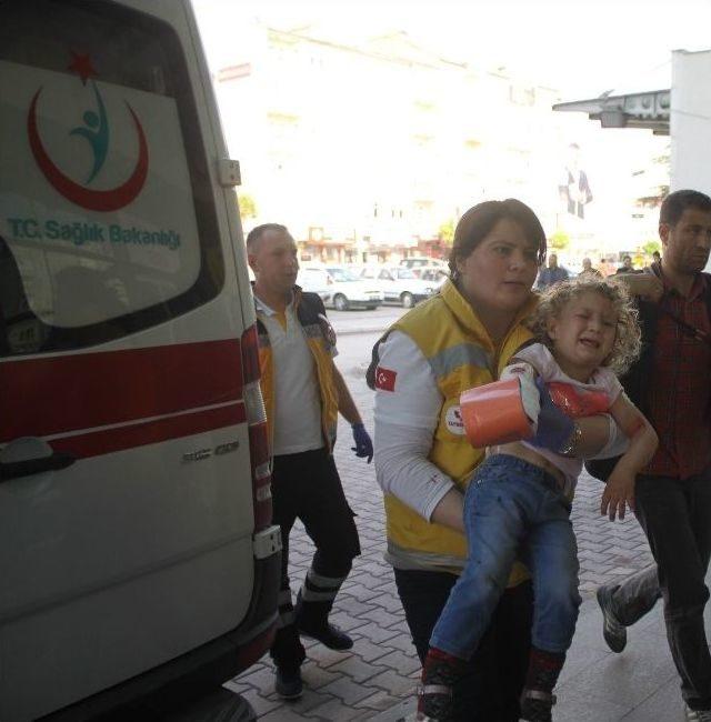3 Yaşındaki &Ccedil;ocuğun Kolu Asans&ouml;r Boşluğuna Sıkıştı 1