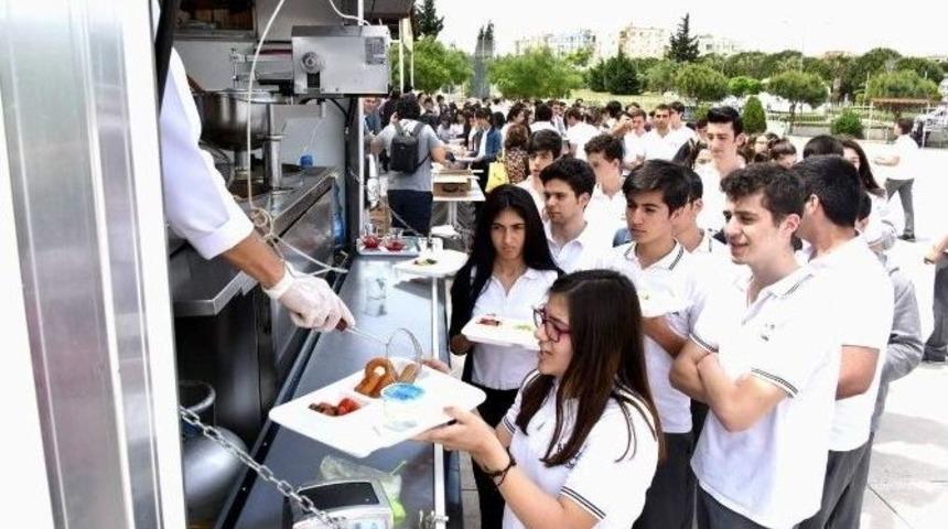 Alp Oğuz Anadolu Lisesi&rsquo;nde Lokma Hayrı