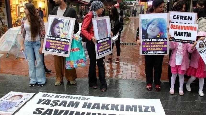 Kadın Cinayetleri Yağmur Altında Protesto Edildi