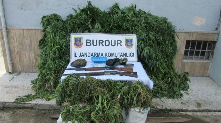 Bucak&rsquo;ta Uyuşturucu Operasyonu