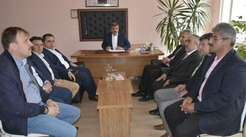 Kaymakam Ve Başkan Yardımcısından Taziye Ziyareti