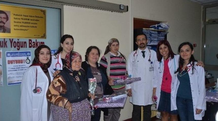 Ad&uuml; &Ccedil;ocuk Yoğun Bakım &Uuml;nitesi Hastalarının Annelerine B&uuml;y&uuml;k Jest