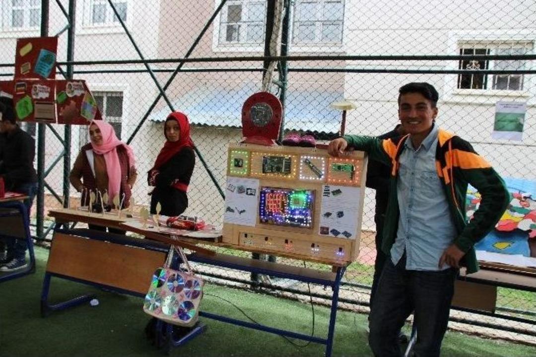 Varto&rsquo;da Bilim Fuarı A&ccedil;ıldı