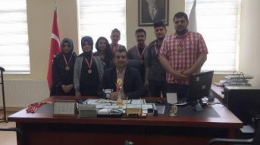 &Uuml;set Myo &Ouml;ğrencileri Başarıya Doymuyor