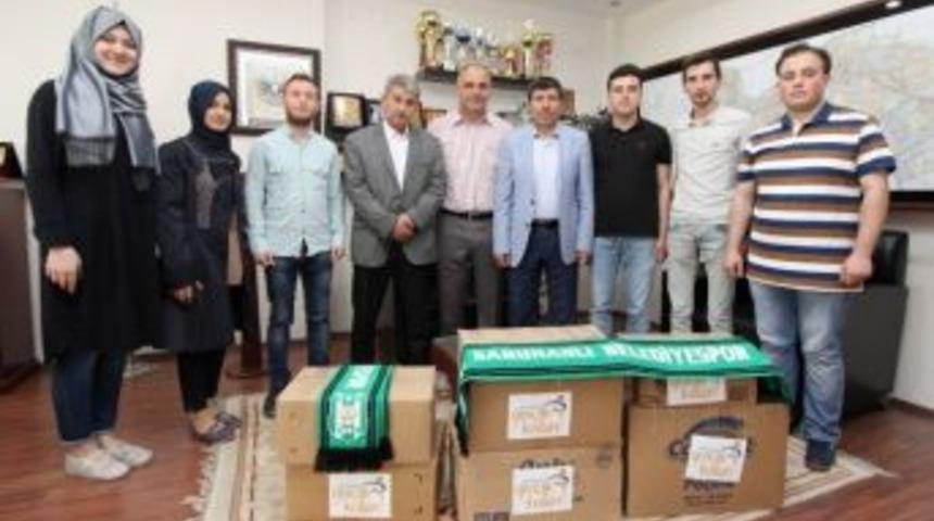 Ak Partili Gen&ccedil;lerden Kardeş Okula Yardım