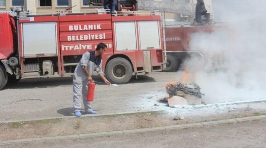 Yangın Tatbikatı Ger&ccedil;eği Aratmadı