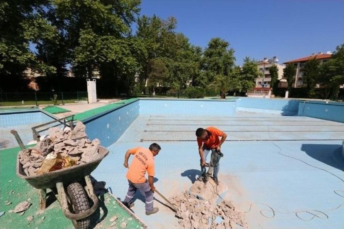 Sel&ccedil;uk Belediye Havuzu Yaza Hazırlanıyor