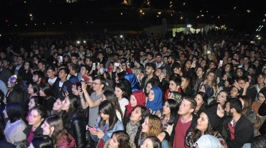 D&uuml;zce &Uuml;niversitesi Bilim K&uuml;lt&uuml;r Ve Sanat G&uuml;nleri Etkinlikleri Sona Erdi