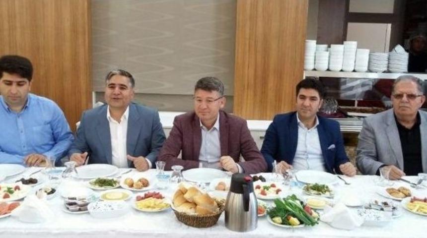 Ak Parti İl Başkanı Yeni Kantinciler İle Buluştu